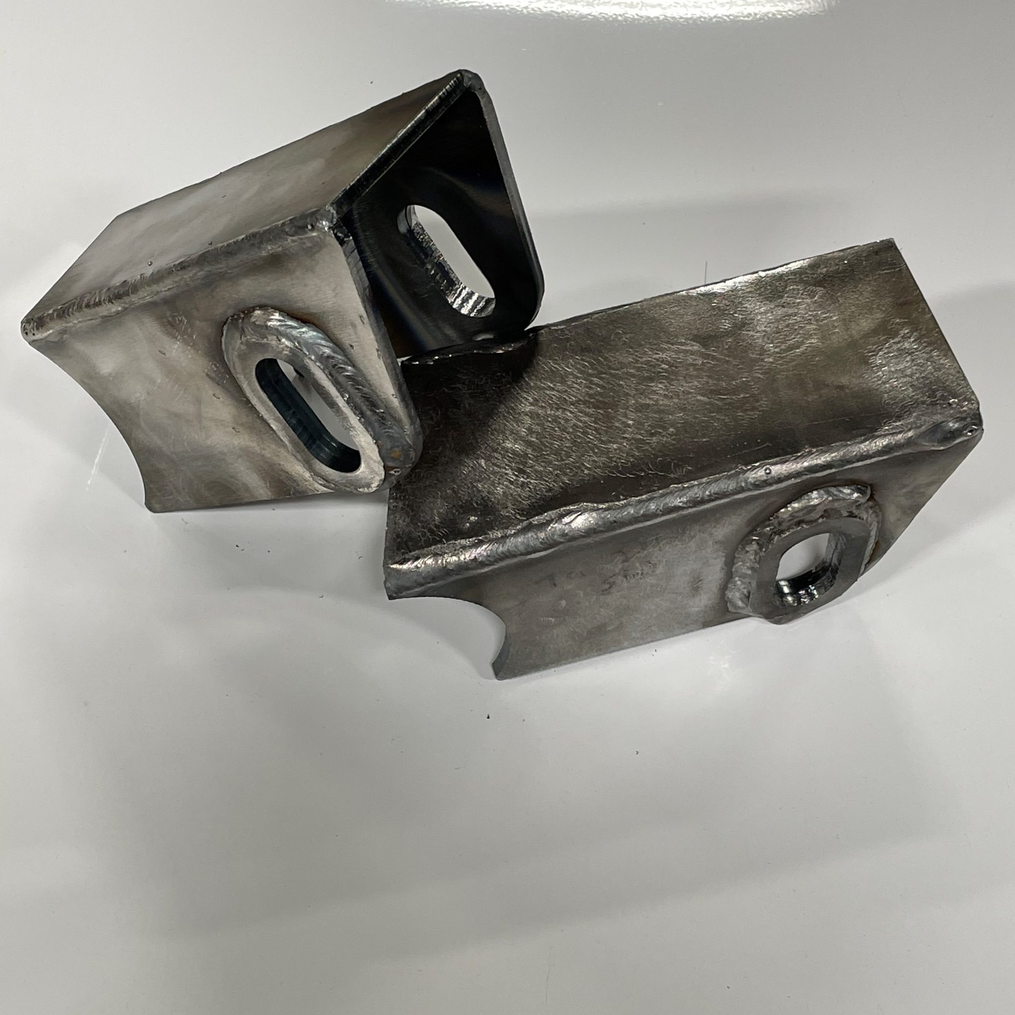 Brackets, Trailing Arm Slotted (Single Hole 2.5″) Medieval Chassis